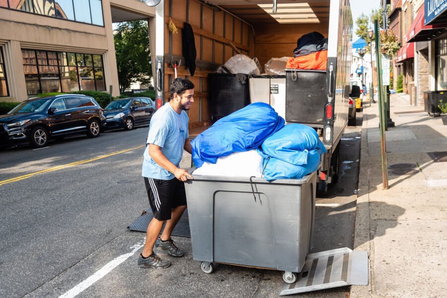 Long Island Laundry Pickup & Delivery Laundry Service and Laundromat