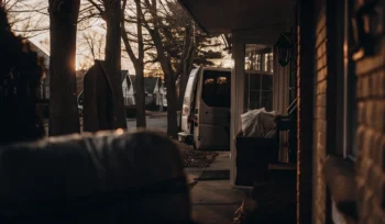 Best laundry pickup and delivery service in East Williston.