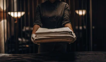 Easy comforter cleaning in Greenvale for a fresh and cozy bed.